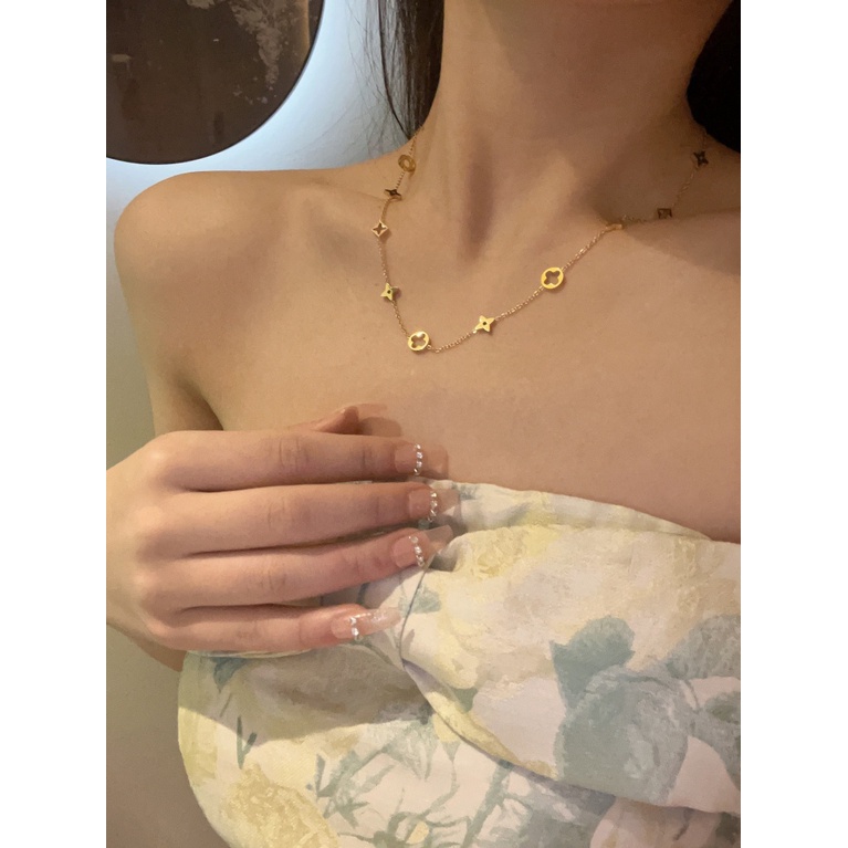 Vòng cổ Titan Mạ VàNg 18K HìNh Ngôi Sao Xinh XắN