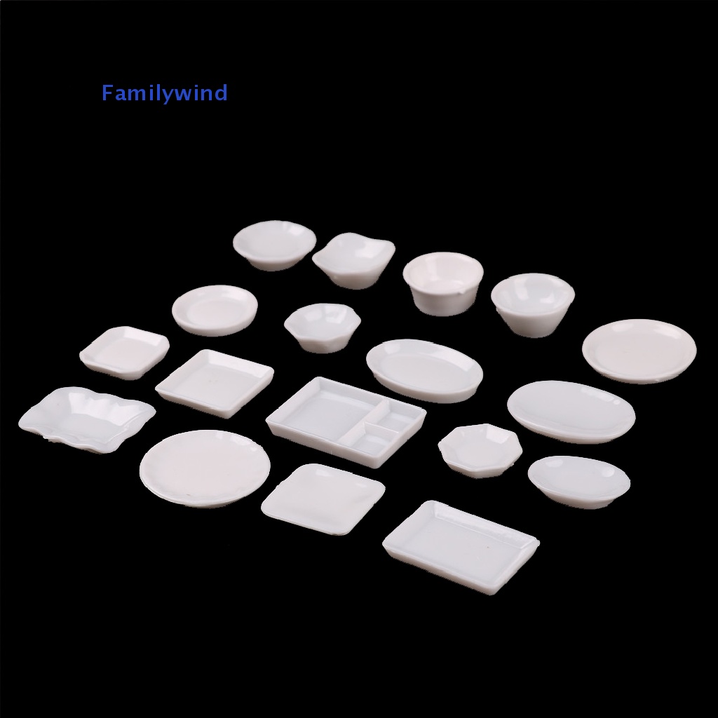 Set 18 Đĩa Nhựa Đồ Chơi Mini Tỷ Lệ 1 / 12 Dùng Để Trang Trí Nhà Búp Bê