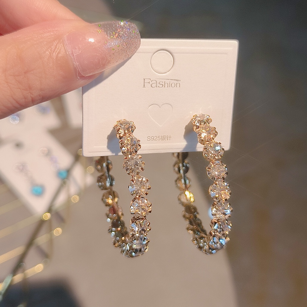 Bông Tai Thời Trang Âu Mỹ Sang Trọng