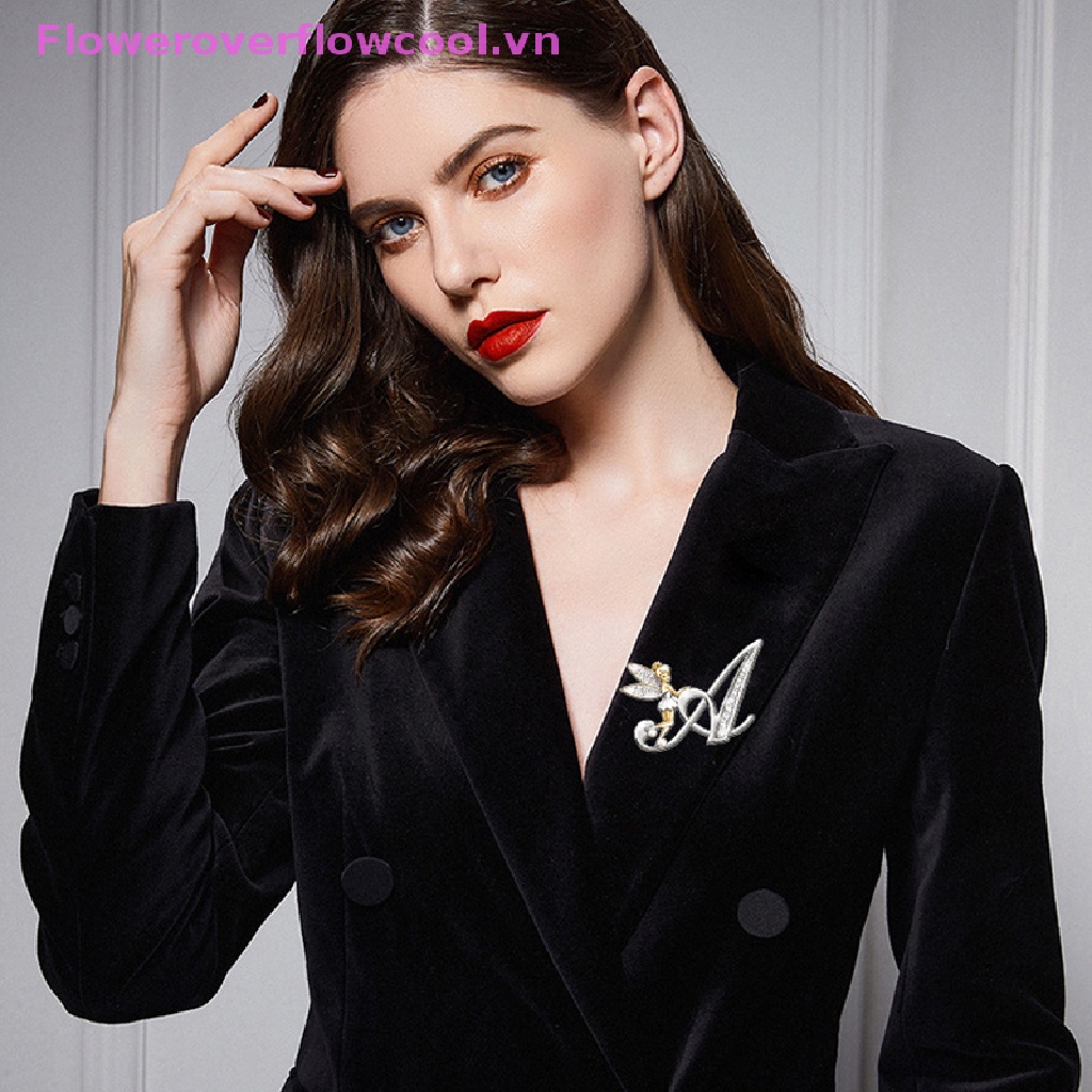 Trâm Cài Áo Kim Loại Hình Chữ Cái Tiếng Anh Đính Đá COOLLADY