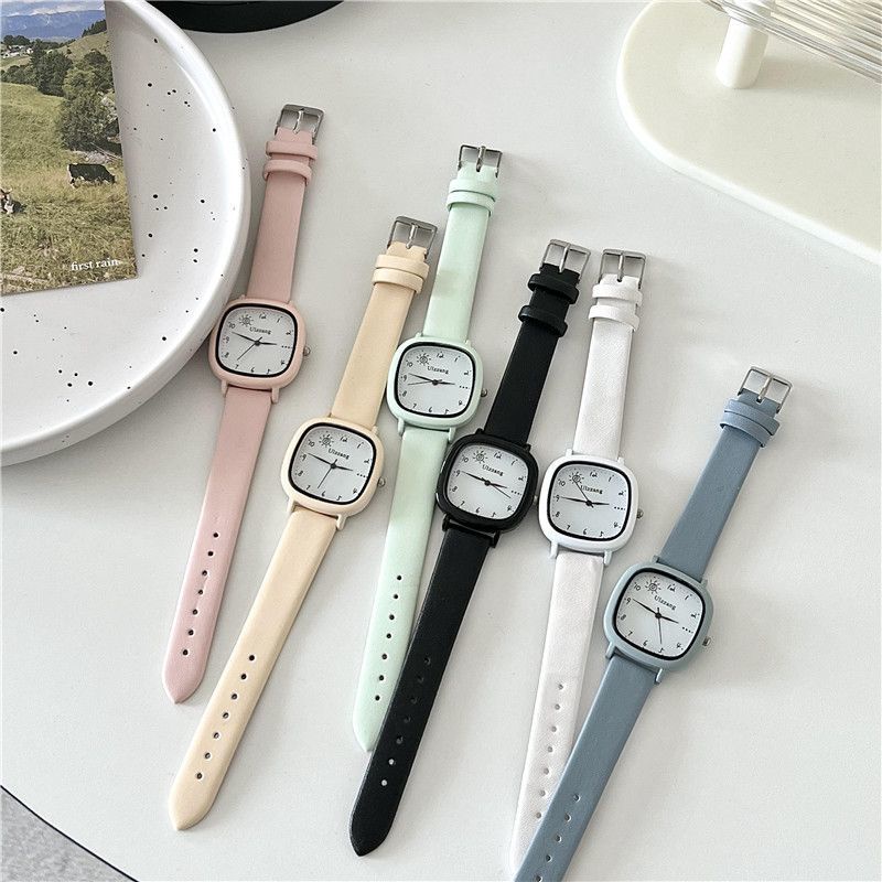 Đồng Hồ Quartz Mặt Vuông Phong Cách Mới Năm 2023
