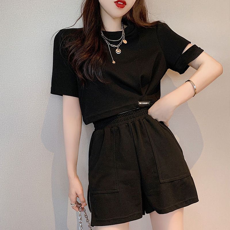 Set Đồ Thể Thao Áo Thun Tay Ngắn Phong Cách Mới 2023 + Quần Short Ống Rộng Ngọt Ngào Thời Trang Mùa Hè Cho Nữ