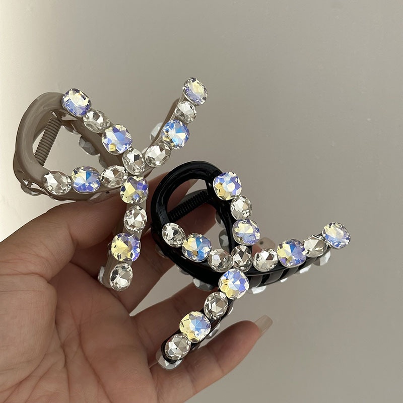 Kẹp Tóc Hình Cá Mập Đính Đá Phong Cách Retro Cho Nữ