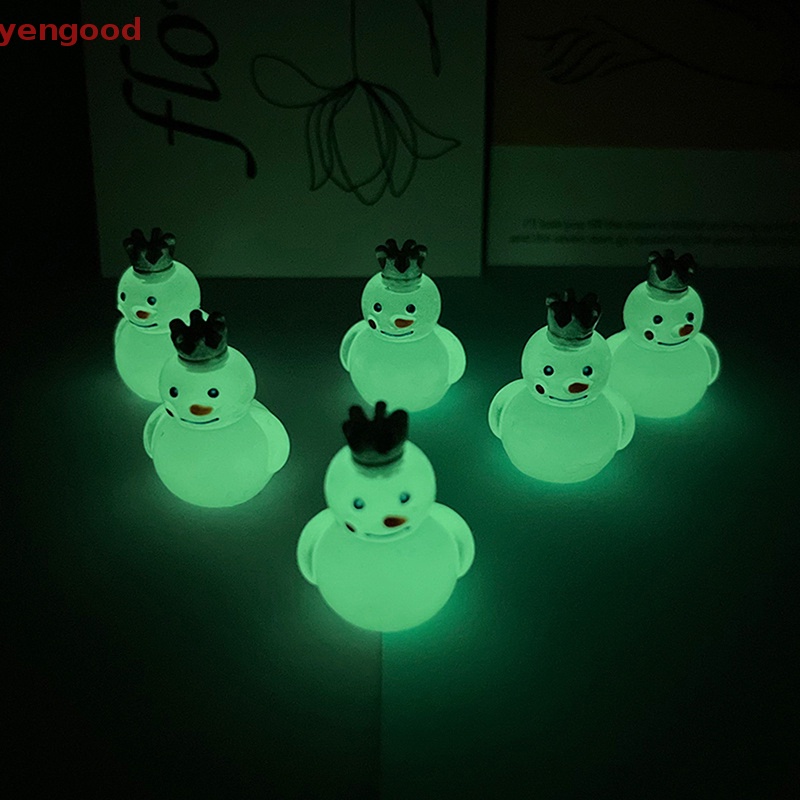 1 Mô Hình Người Tuyết Mini Bằng Nhựa Phát Quang Trang Trí Bảng Điều Khiển Xe Hơi