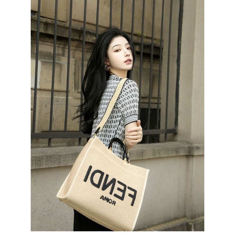 Áo Thun Lụa Lạnh Tay Ngắn Thời Trang Mùa Hè Dành Cho Nữ