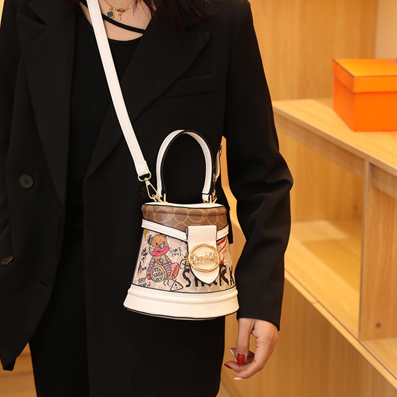 Túi Đeo Vai In Họa Tiết graffiti Phong Cách Phương Tây Thời Trang Cao Cấp Cho Nữ