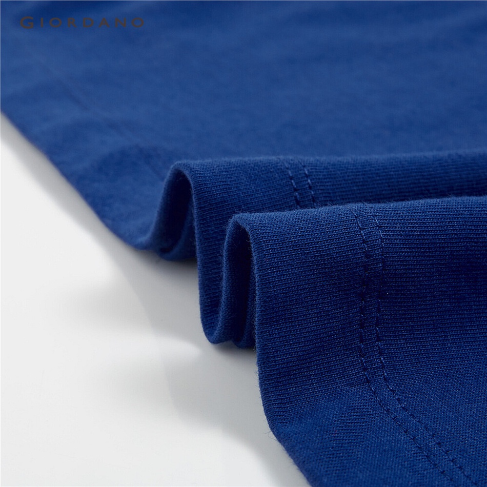 Áo thun GIORDANO 18090801 tay ngắn màu trơn in hình cho nam