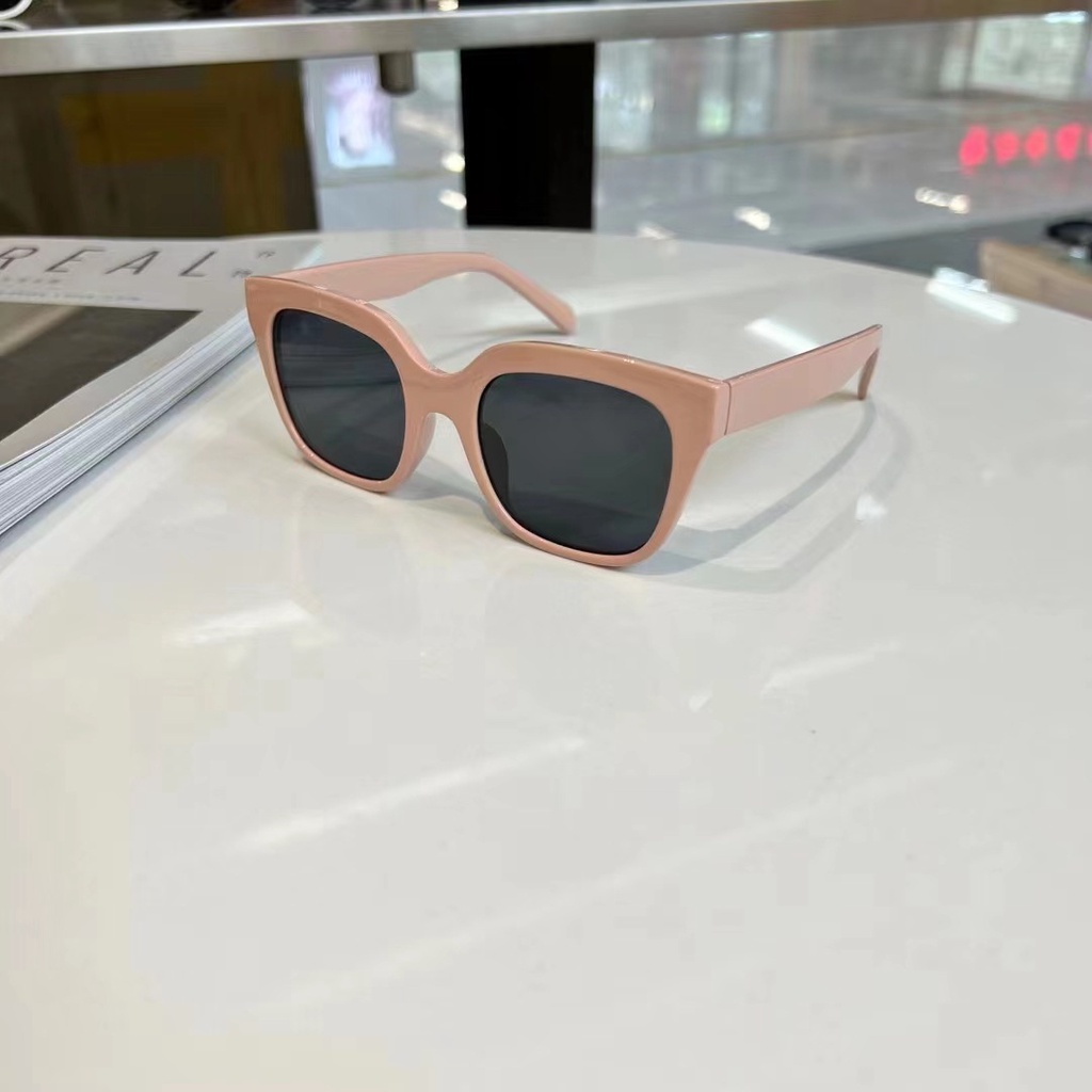 Kính Mát Gọng Vuông Lớn Phong Cách Retro Thời Trang