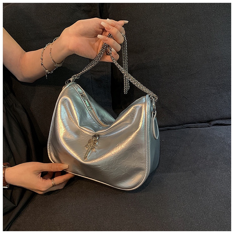 Túi Đeo Chéo Chuỗi Xích Phong Cách Mùa Hè Thời Trang Mới 2023 Cho Nữ HZFTR1753