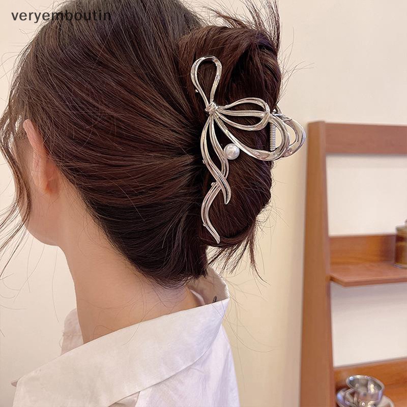 Kẹp Tóc Hình Cá Mập Đính Ngọc Trai Thời Trang Cho Nữ