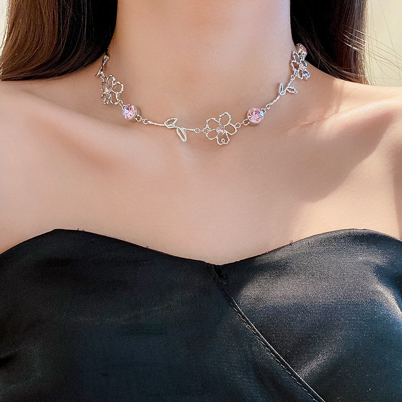 Vòng cổ Mặt Hoa Lá Mori Nhỏ Tươi Mới Đính Đá Thời Trang Dễ Phối Đồ Cho Nữ