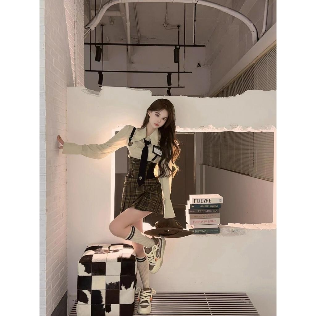 𝑨𝒏𝒏𝒂𝒔𝒉𝒐𝒑 Set Học Viện Khí Chất Pháp Áo Sơ Mi Thu Chít Eo Lộ Mix Chân Váy Kẻ Caro Dây Đeo Váy Ngắn Hai Bộ