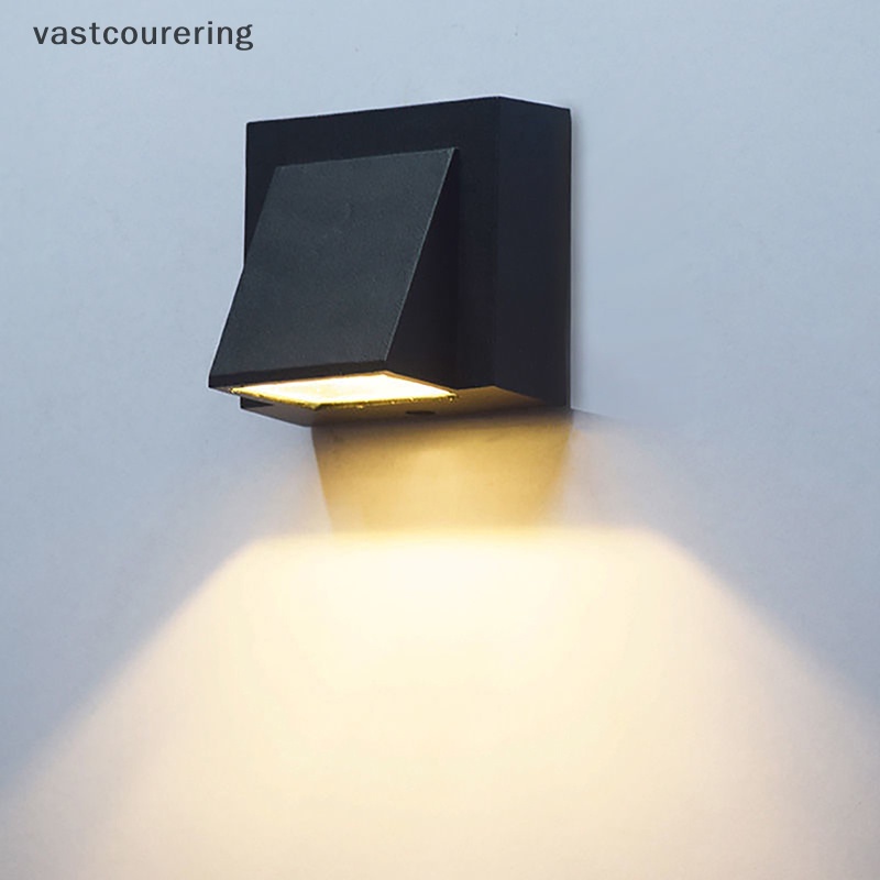 1 Đèn LED Treo Tường 3 / 5W IP67 Bằng Nhôm Chống Thấm Nước Trang Trí Sân Vườn