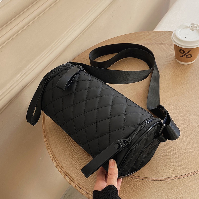 Túi Xách Hình Trụ 2023 Cho Nữ