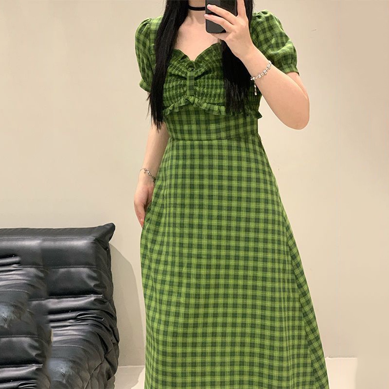 Đầm Dài Họa Tiết Sọc Caro Màu Xanh Lá Nhạt Phong Cách Pháp Thời Trang Cho Nữ