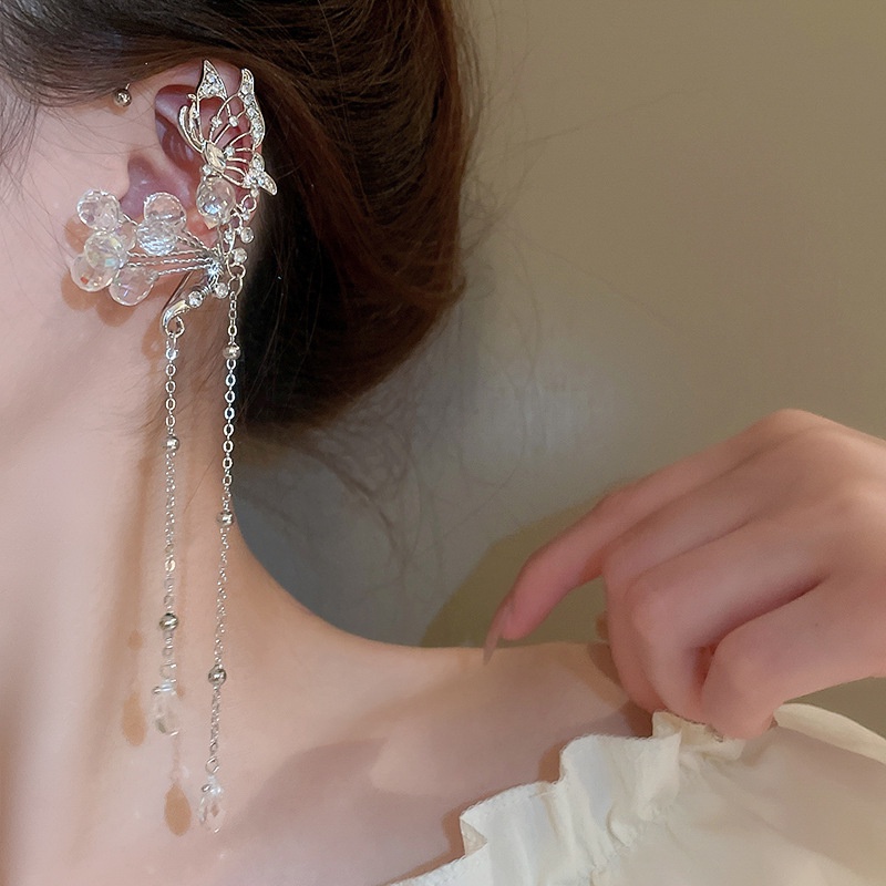 Bông Tai Tua Rua Hình Bướm Đính Đá Pha Lê Thời Trang Cao Cấp Không Cần Khoan Lỗ Dành Cho Bạn Nữ