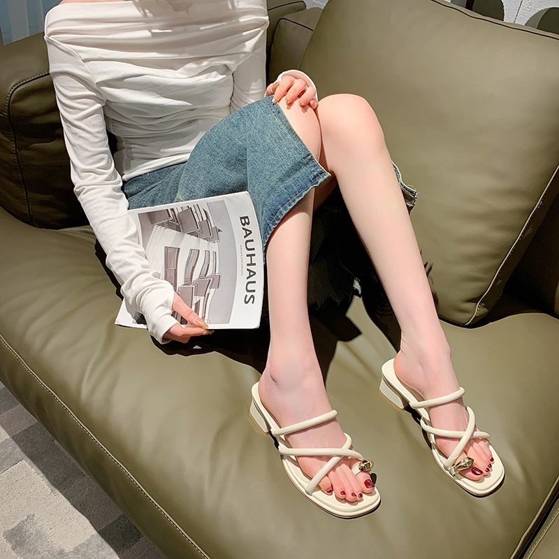 Dép Sandal Cao Gót Mũi Vuông Quai Chéo Thời Trang Mùa Hè Dành Cho Nữ 02668