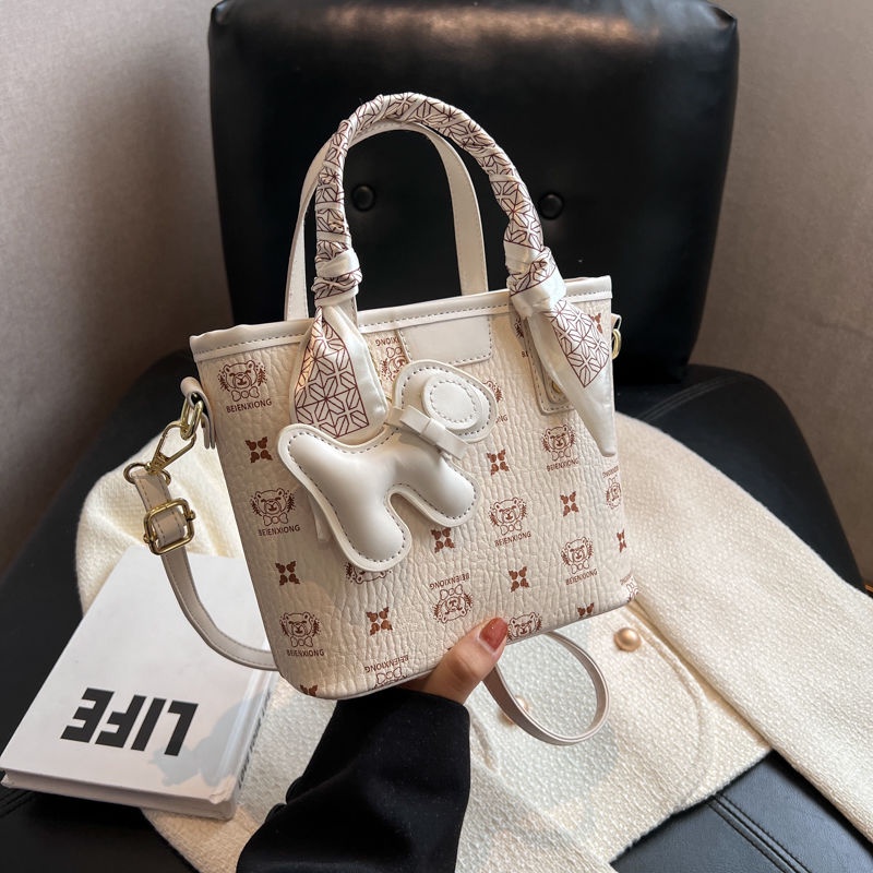 Túi Xách Da Pu Phối Khăn Lụa Thời Trang Cho Nữ