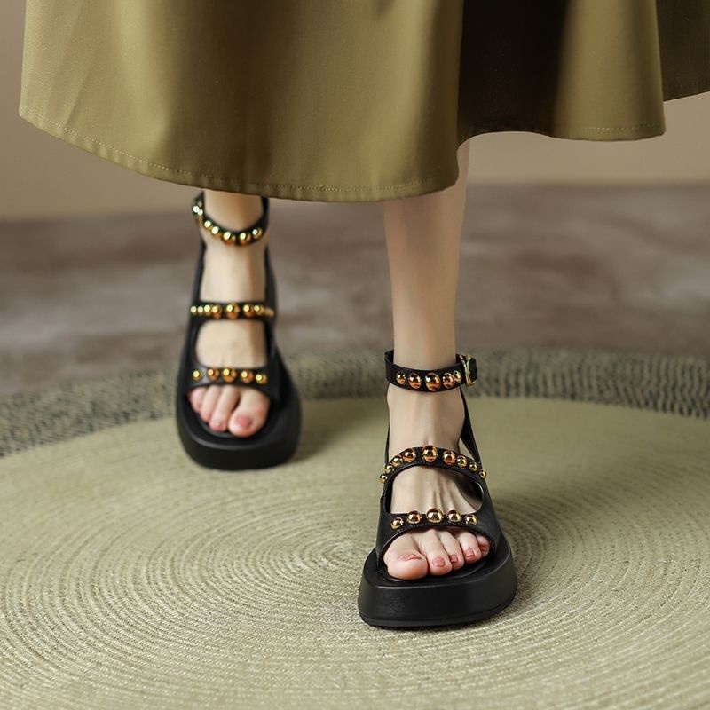Giày Sandal Đế Dày Bằng Da Thật Đế Thô Đính Đinh Tán Thời Trang Mùa Hè Dễ Phối Đồ Phong Cách Roman Cho Nữ
