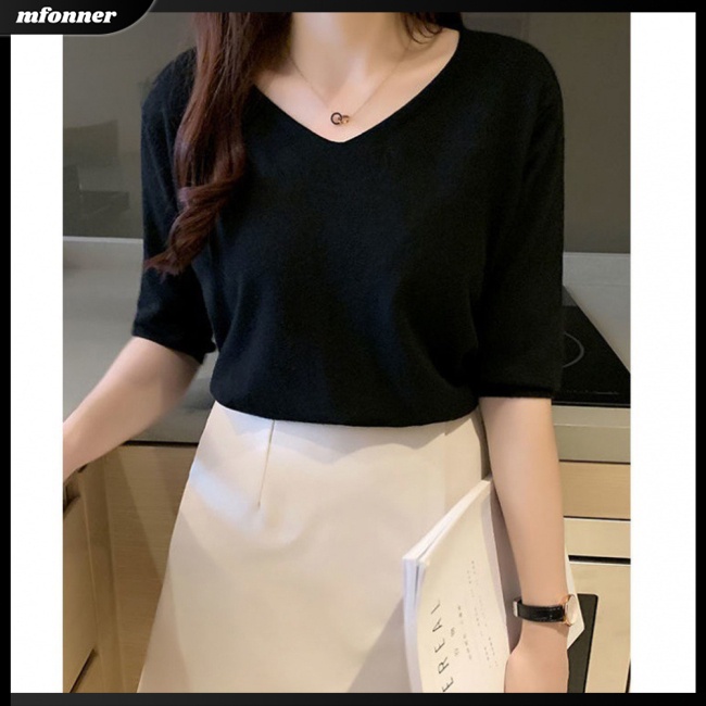 Áo Thun Tay Lửng Dáng Rộng Cổ Chữ V Màu Trơn Thoáng Khí Thời Trang Cho Nữ