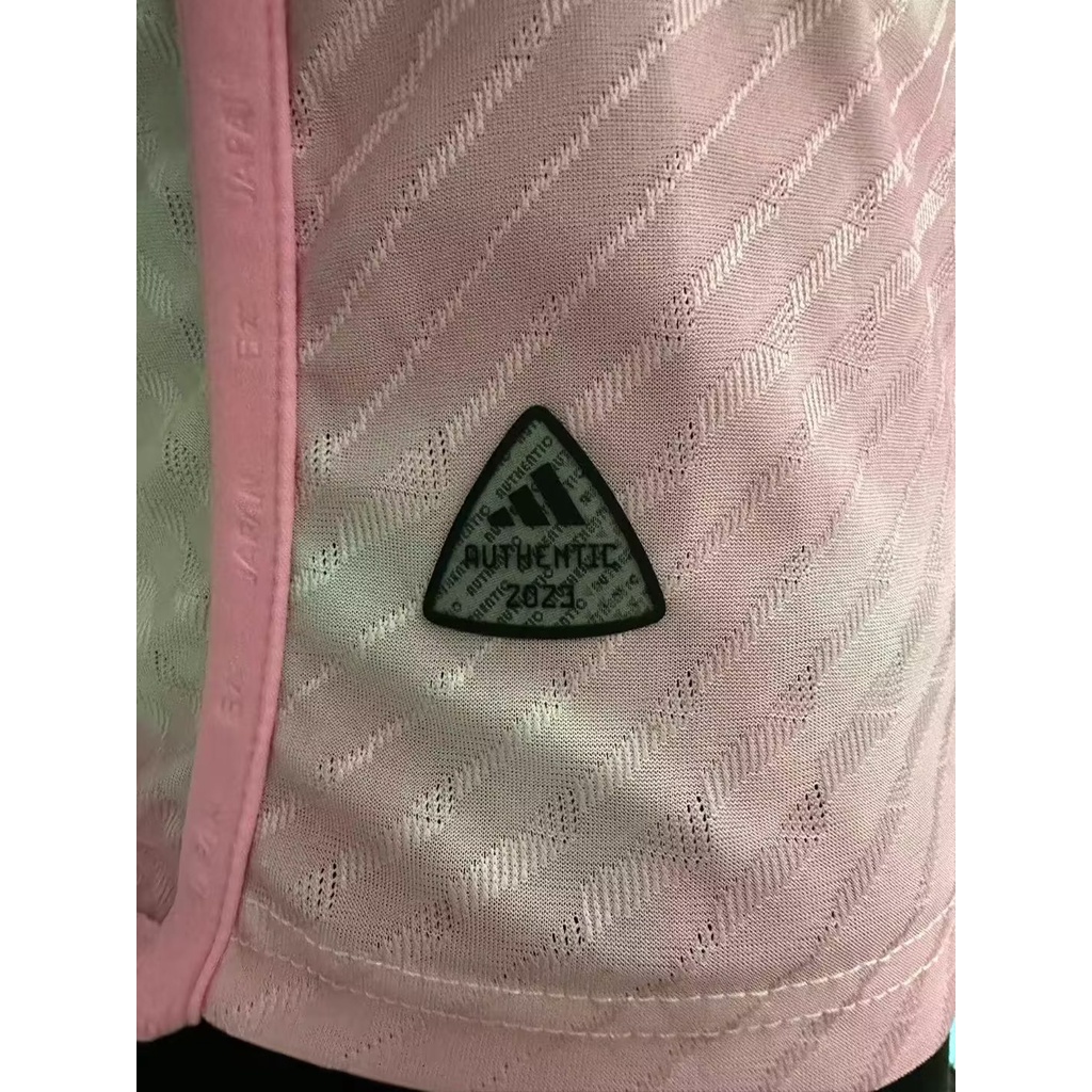 Áo Thun Bóng Đá Tay Ngắn Phiên Bản Nhật Bản Màu Hồng / Xanh Dương 2324