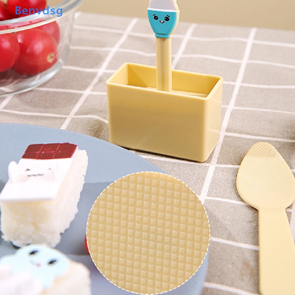 1 Set Khuôn Làm Sushi Chống Dính Hình Khối Nhỏ Kèm Muỗng Tiện Dụng DIY