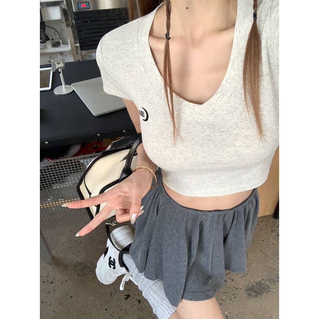 Áo Thun Ngắn Tay Thêu Họa Tiết Phong Cách retro Cho Nữ