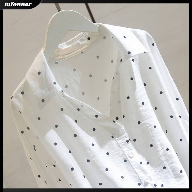 Áo Thun Nữ Tay Lửng Dáng Rộng Cổ Chữ V Họa Tiết Chấm Bi Thời Trang