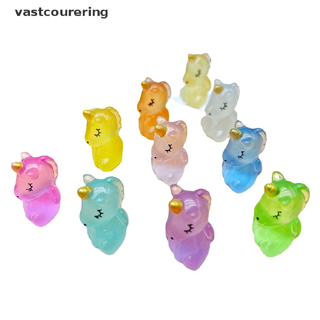 Bộ 2 Tượng Ngựa Hoạt Hình Bằng Nhựa Phát Quang Dễ Thương Dùng Trang Trí