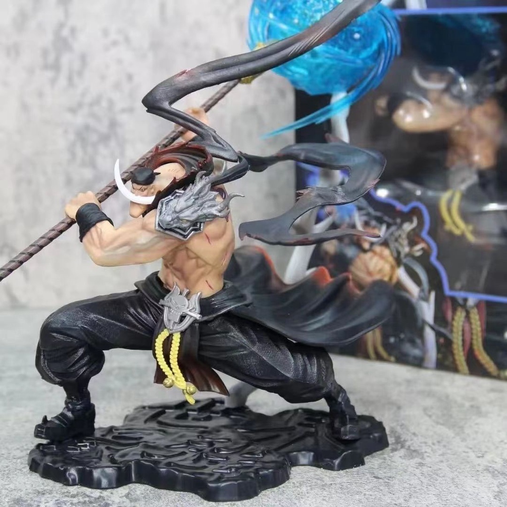 Mô Hình Nhân Vật Râu Trắng One Piece QG The Strongest Sky Lion Râu Trắng Có Thể Phát Sáng Bốn Hoàng Đế Rung Trái Cây Trang Trí