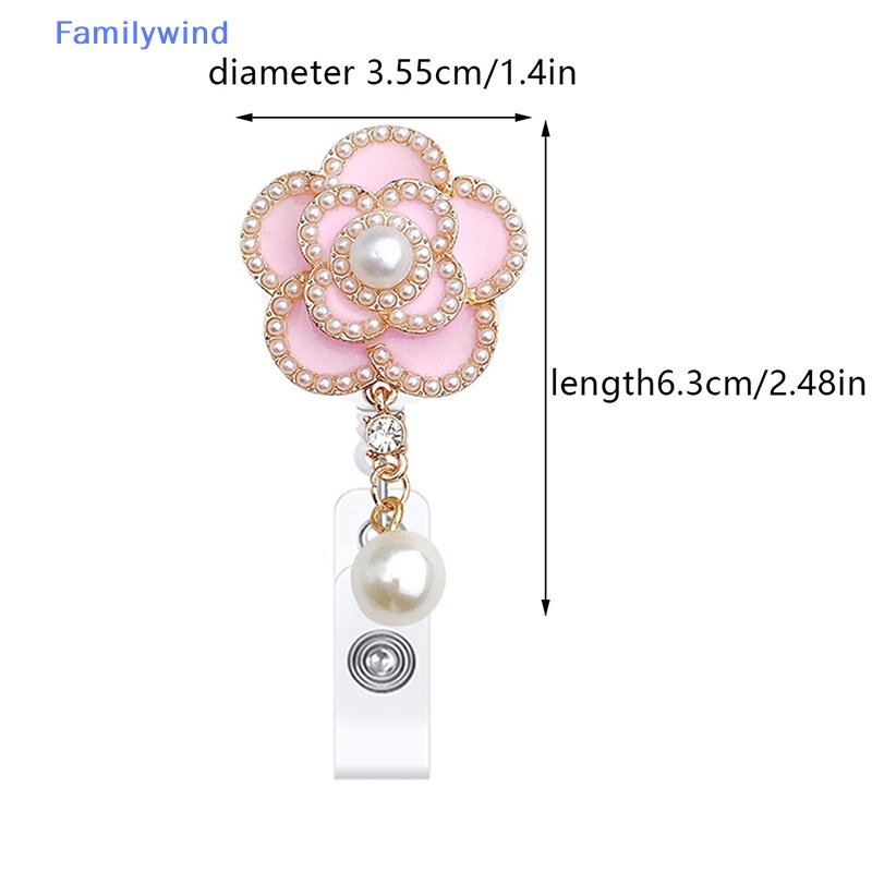 Familywind > Kẹp Giữ Thẻ ID Bảng Tên Có Thể Thu Vào Họa Tiết Hoa Đính Ngọc Trai