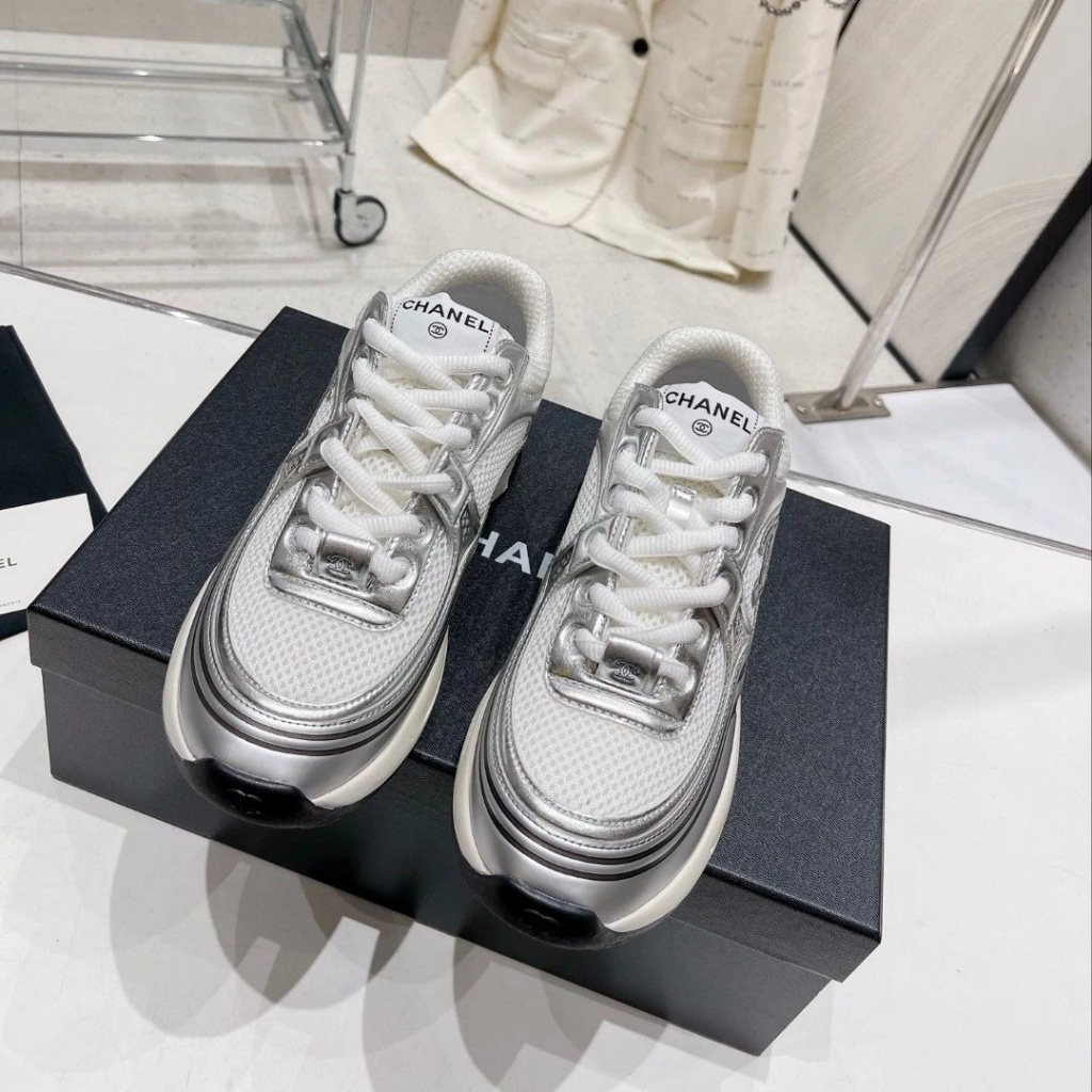 Giày thể thao lưới da có dây buộc đế dày màu vàng và bạc Chanel đầu mùa xuân mới 2023 Giày thể thao lưới màu bạc phong cách Anh 2022 mới cho nữ Bạn cần đặt hàng hai lần cho chân trái và chân phải! ! !