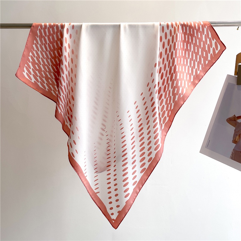 Khăn Choàng Cổ Hình Vuông 70X70Cm In Họa Tiết Chấm Bi Màu Gradient Thời Trang Xinh Xắn Cho Nữ