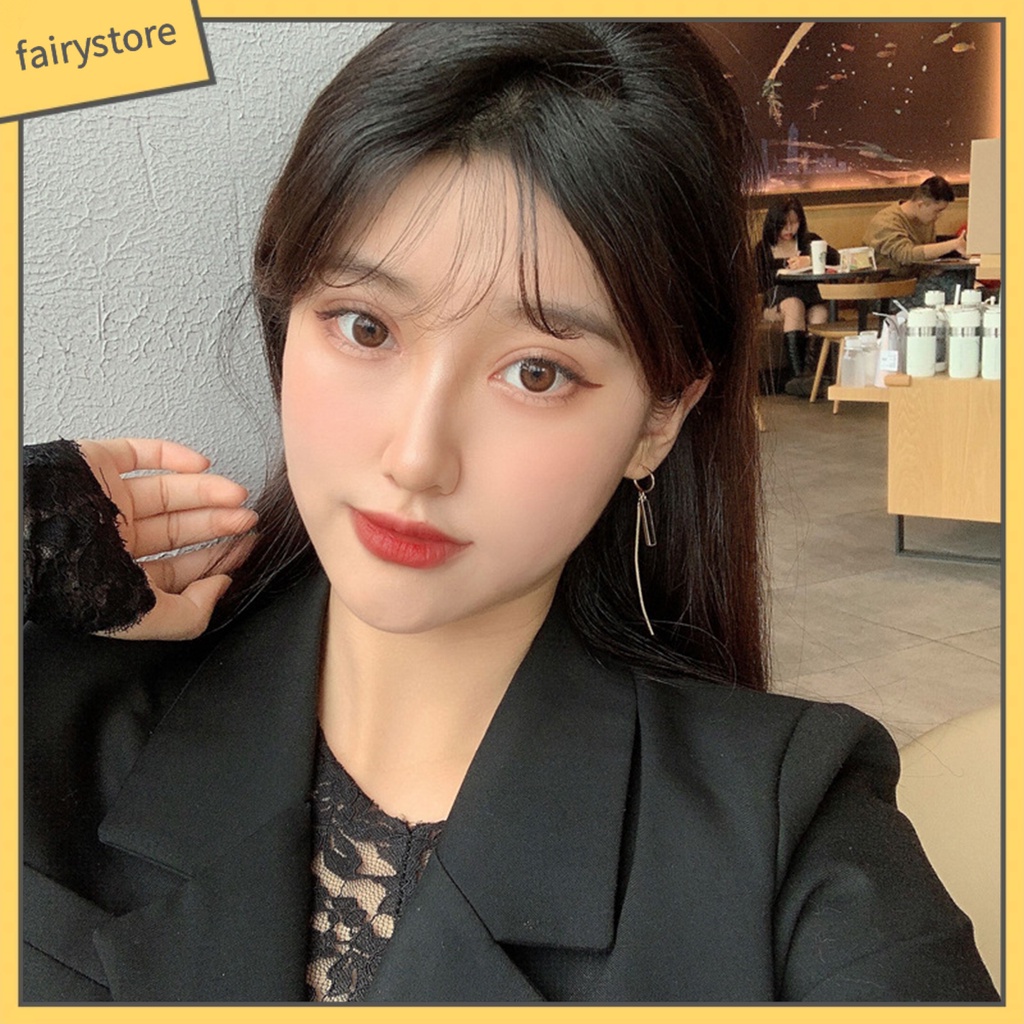 1 Cặp Bông Tai Dáng Dài Viền Lá Tua Rua Màu Sắc Tương Phản Cổ Điển Thời Trang Cho Nữ