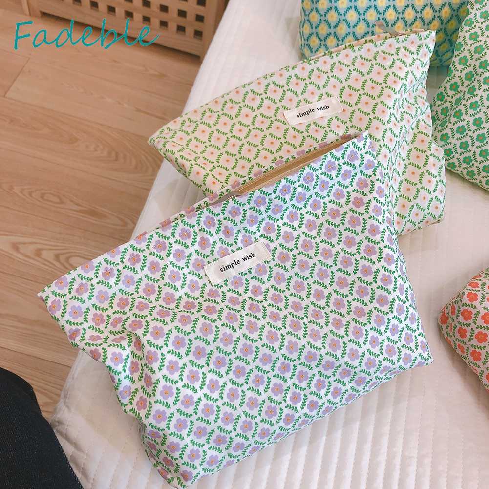 Túi Đựng Mỹ Phẩm Chất Liệu Cotton Sức Chứa Lớn Họa Tiết Hoa Xinh Xắn Tiện Dụng