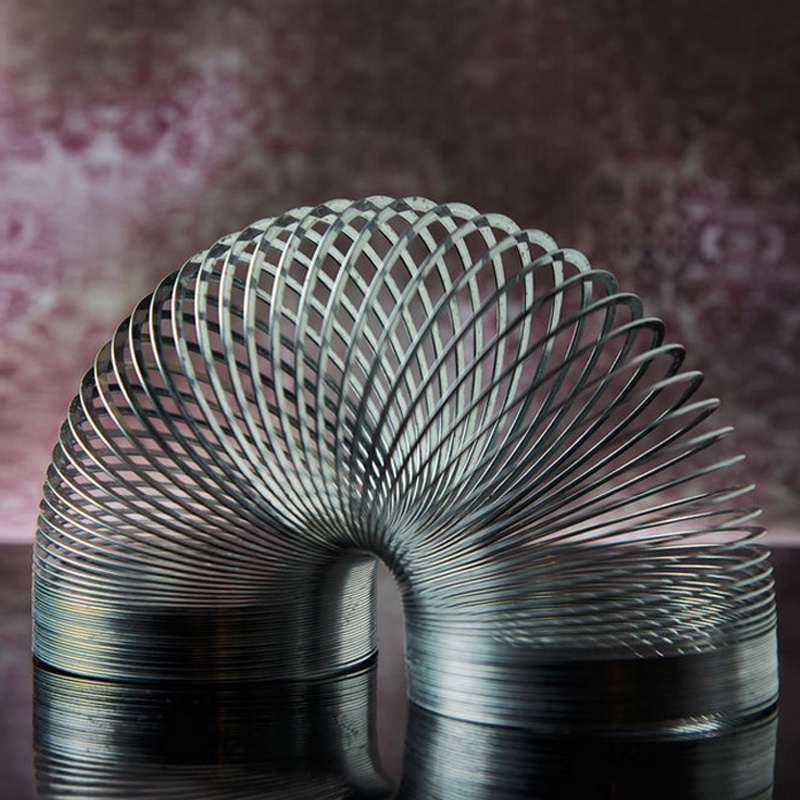 Đồ Chơi Vòng Tròn Cầu Vồng Bằng Kim Loại Slinky Slinky Làm Quà Tặng 6 Ngày Độc Đáo