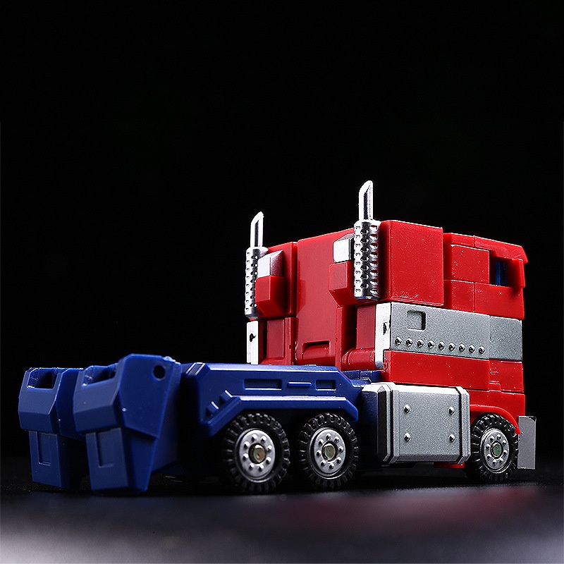Đồ Chơi Xe Biến Hình Optimus Prime GT-05 12cm