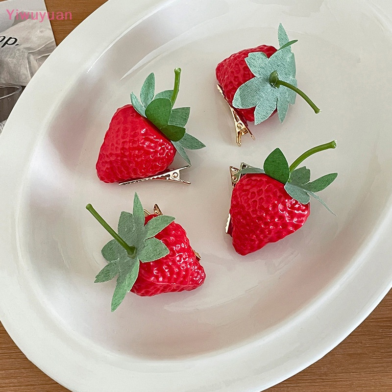 Kẹp Tóc Hình Trái Dâu Bằng Nhựa Resin Dễ Thương Cho Bé Gái