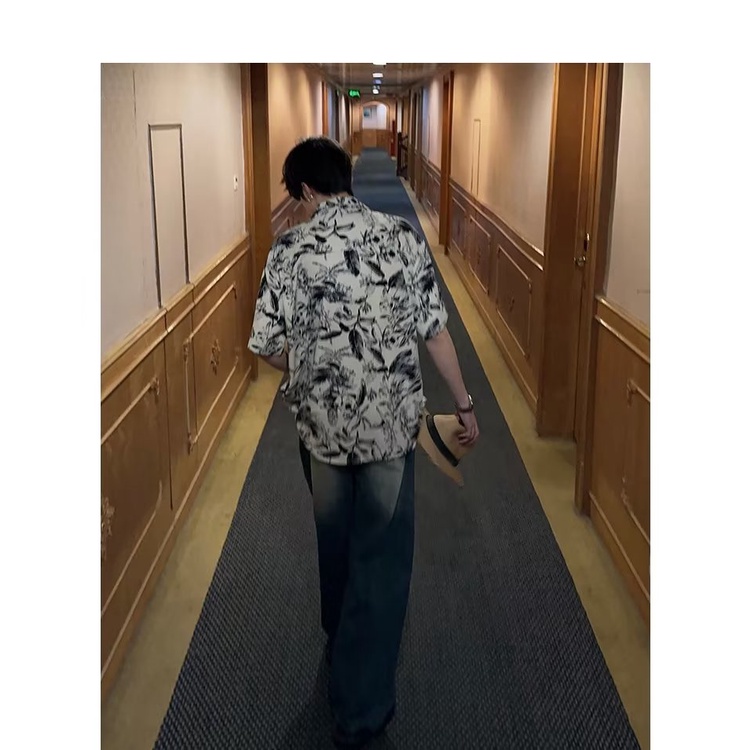 Áo Sơ Mi Tay Ngắn In Họa Tiết Hoa Phong Cách Hong Kong Thời Trang Đi Biển Cho Nam