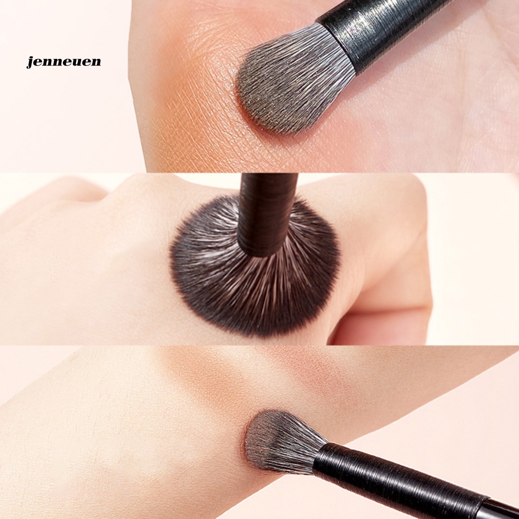 Cọ Trang Điểm Nền Bằng Nhựa Thoải Mái Tiện Dụng