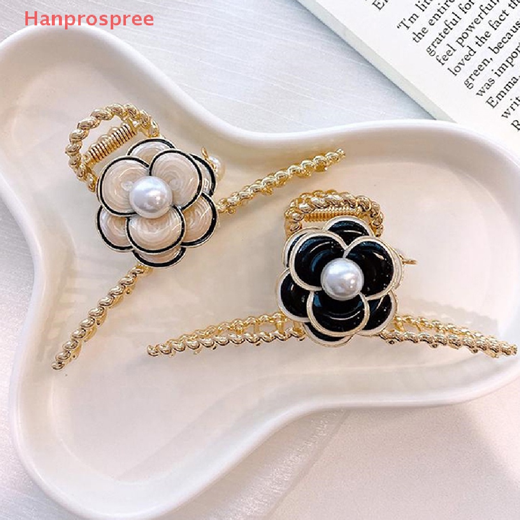 Kẹp Móng Vuốt Hình Hoa Trà Đính Ngọc Trai Phong Cách Vintage Cho Nữ