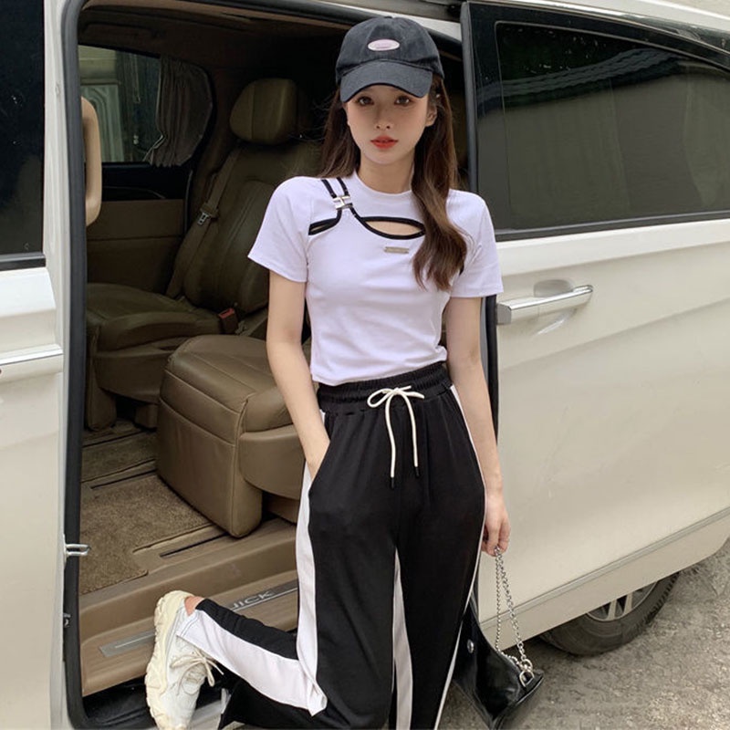 Áo Thun Tay Ngắn Cổ Tròn Dáng Ôm Thiết Kế Khoét Lỗ Đơn Giản Thời Trang Mới