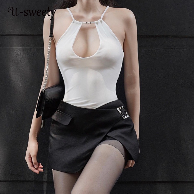 Bodysuit U-sweety Sát Nách Cổ Yếm Màu Trơn Cá Tính Thời Trang 2023 Cho Nữ