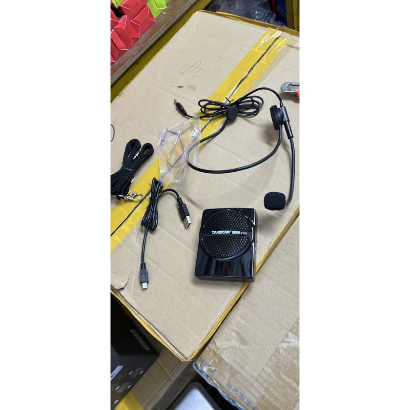 Loa trợ giảng Takstar E126 dành cho giáo viên, hướng dẫn viên du lịch, người thuyết trình