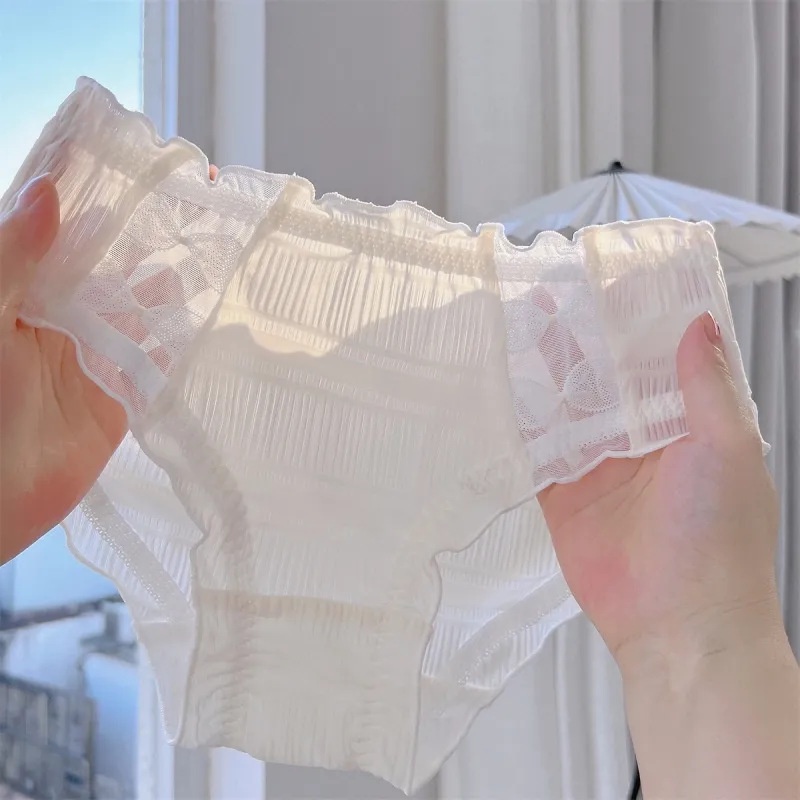 Quần Lót Tam Giác Lưng Thấp Thoáng Khí Màu Sắc Ngọt Ngào Và Cá Tính Cho Nữ