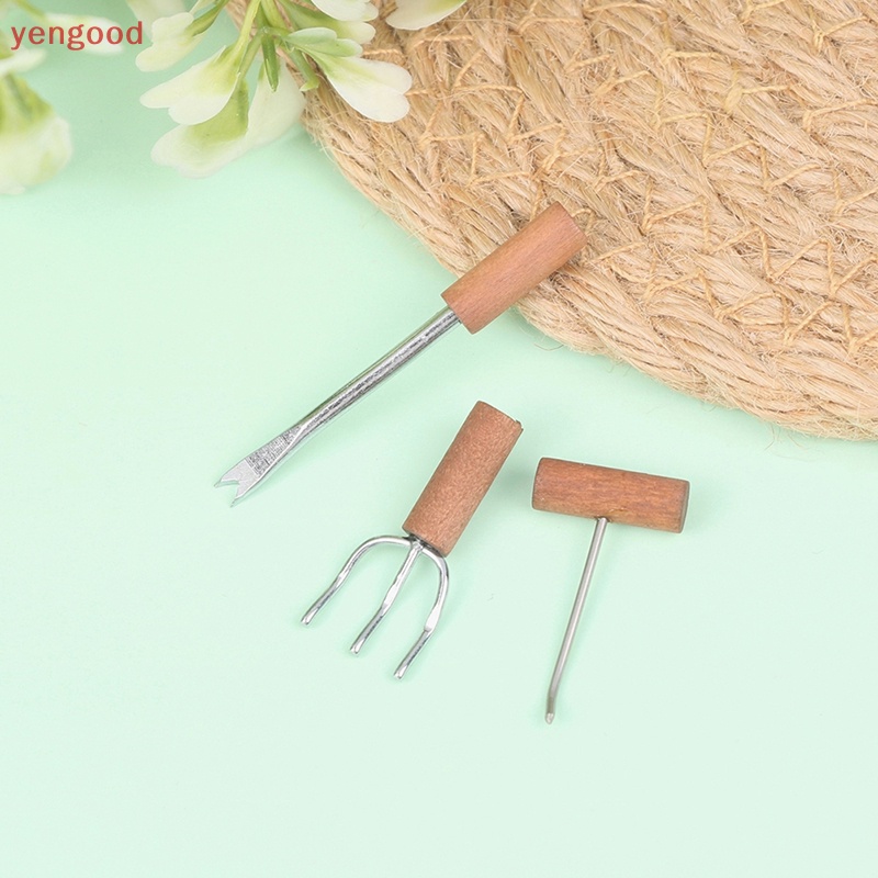 1 Bộ Dụng Cụ Làm Vườn Đồ Chơi Búp Bê Hình Tam Giác Có Móc