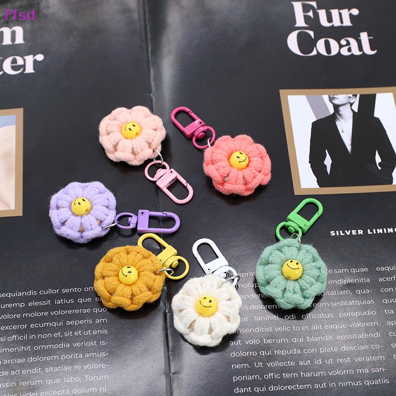 1 Móc Khóa Xe Hơi / Túi Xách Dệt Kim Hình Bông Hoa / Mặt Cười Nhỏ Xinh Trang Trí Cho Bạn Gái