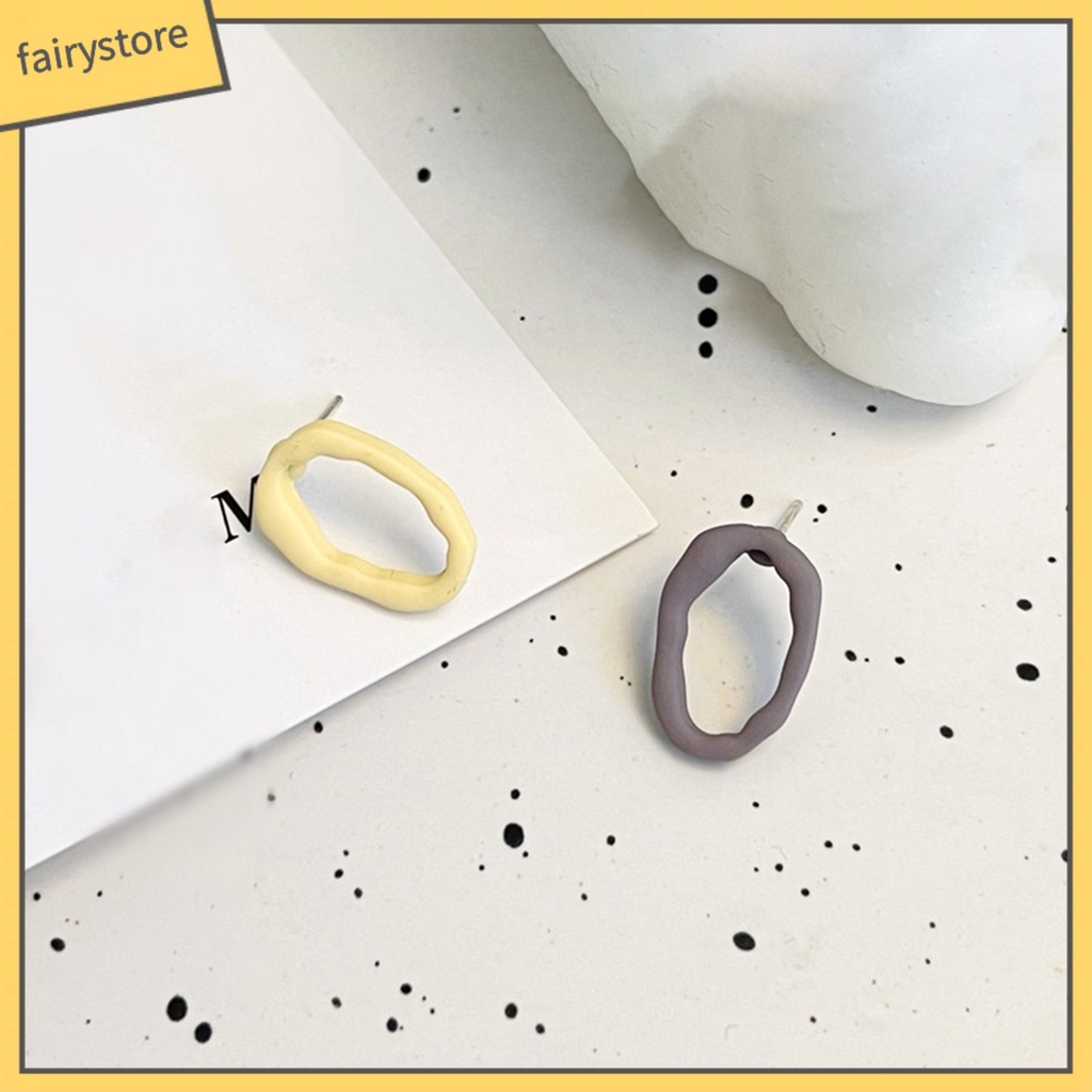 1 Đôi Bông Tai Hình Học Rỗng Màu Tương Phản Thời Trang Dành Cho Nữ