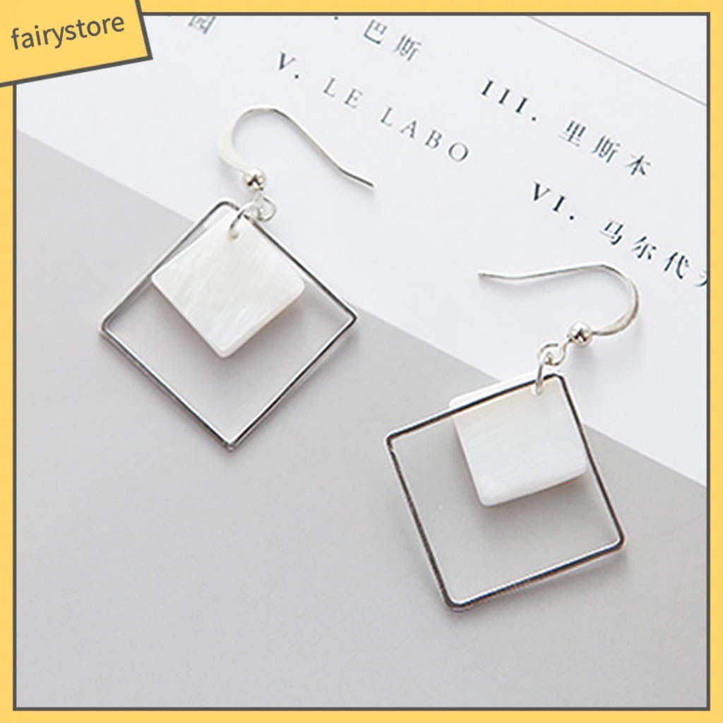 1 Đôi Bông Tai Hình Vỏ Sò Thoải Mái Thời Trang