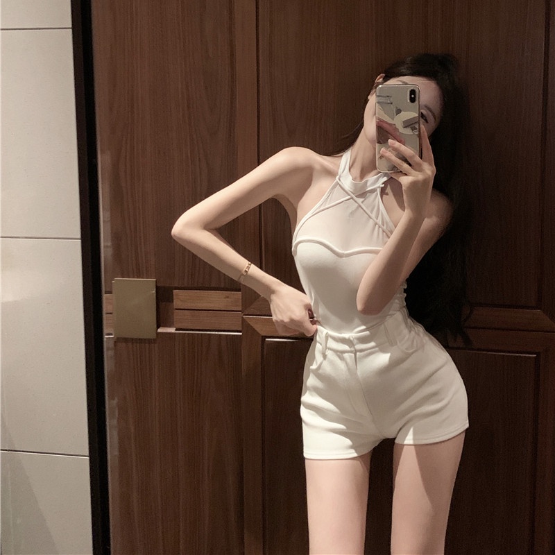 Áo Hai Dây Cổ Yếm Ôm Dáng Quyến Rũ Hợp Thời Trang